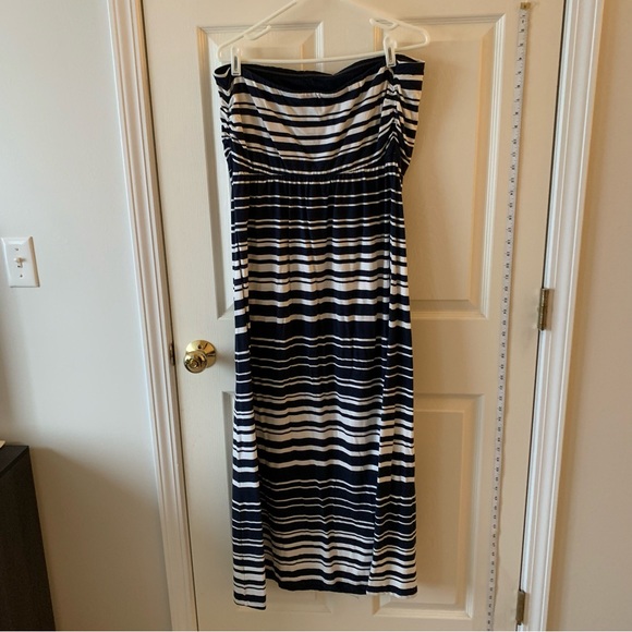 Old Navy 1X Strapless Maxi Dress - Picture 2 of 4